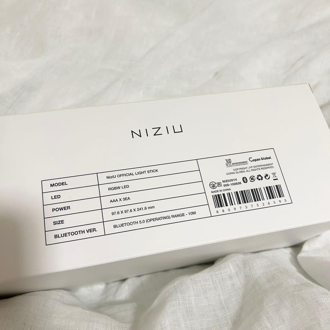 【新品・未開封】セール中！NiziU OFFICIAL LIGHT STICK