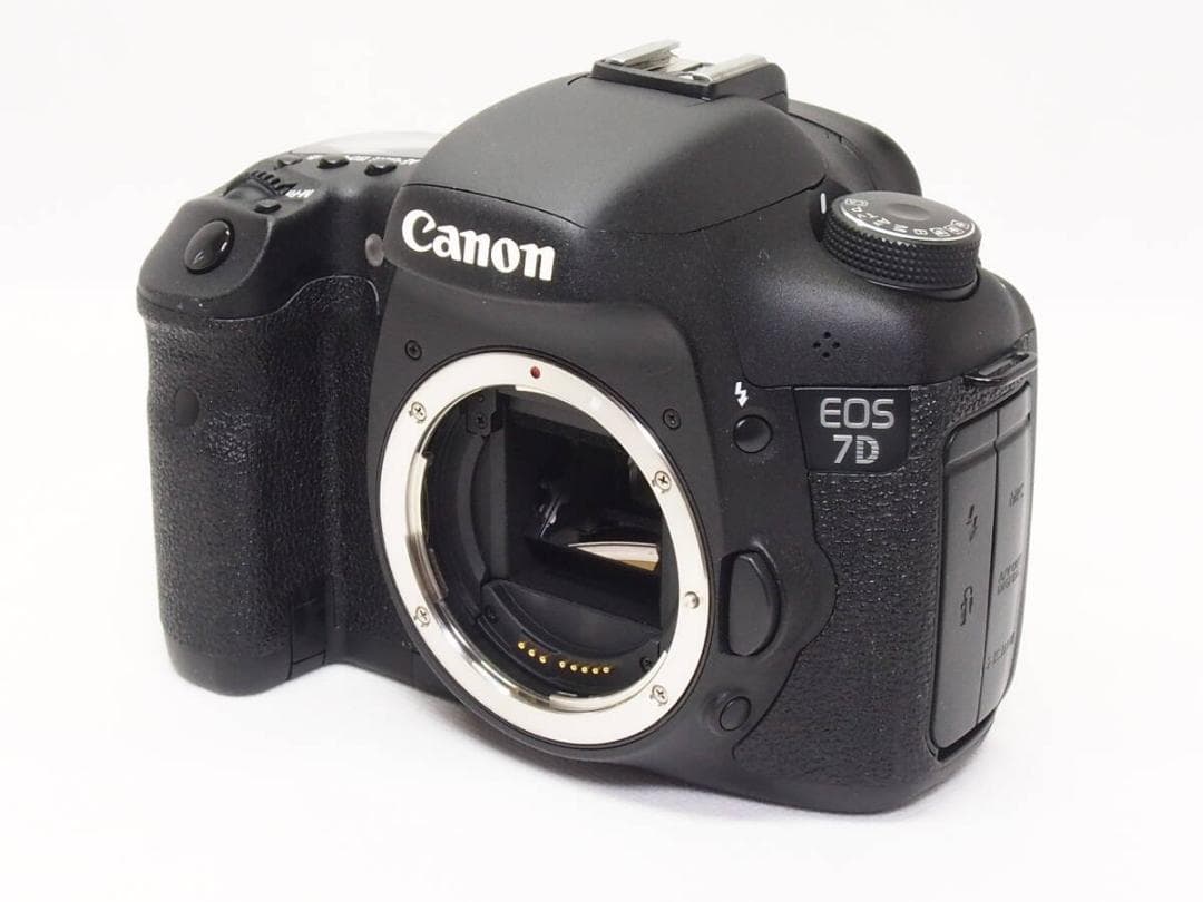■美品■ Canon EOS 7D ボディ 《スレ極少 動作光学良好 付属品充実