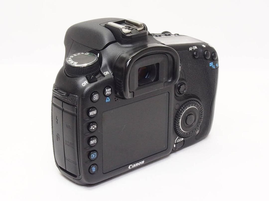 ■美品■ Canon EOS 7D ボディ 《スレ極少 動作光学良好 付属品充実