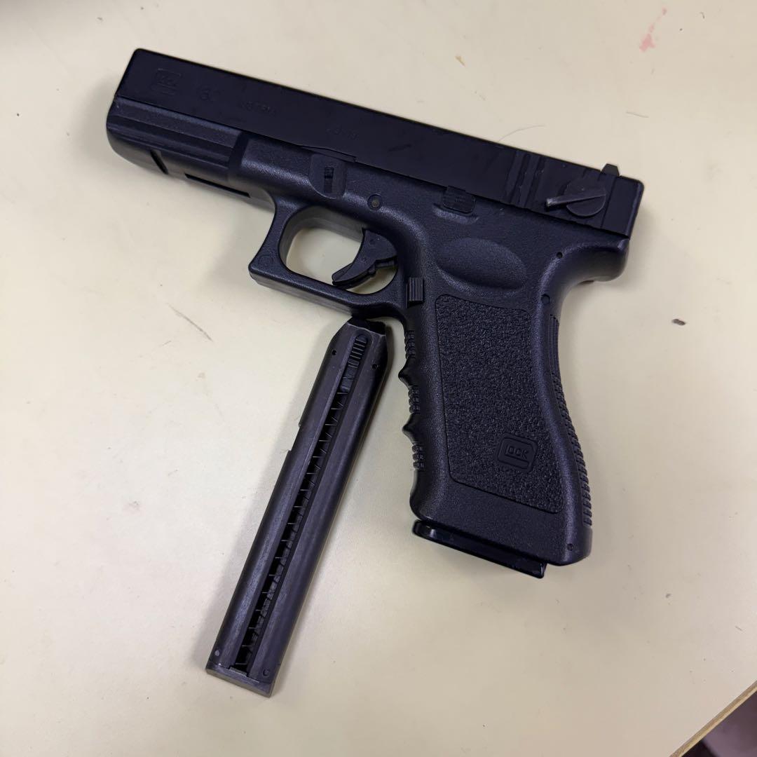 フ*ん様 東京マルイ グロック G18C 18禁