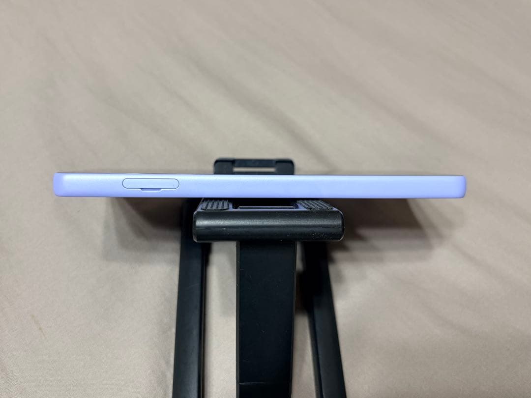 SONY Xperia パープル トリプルカメラ