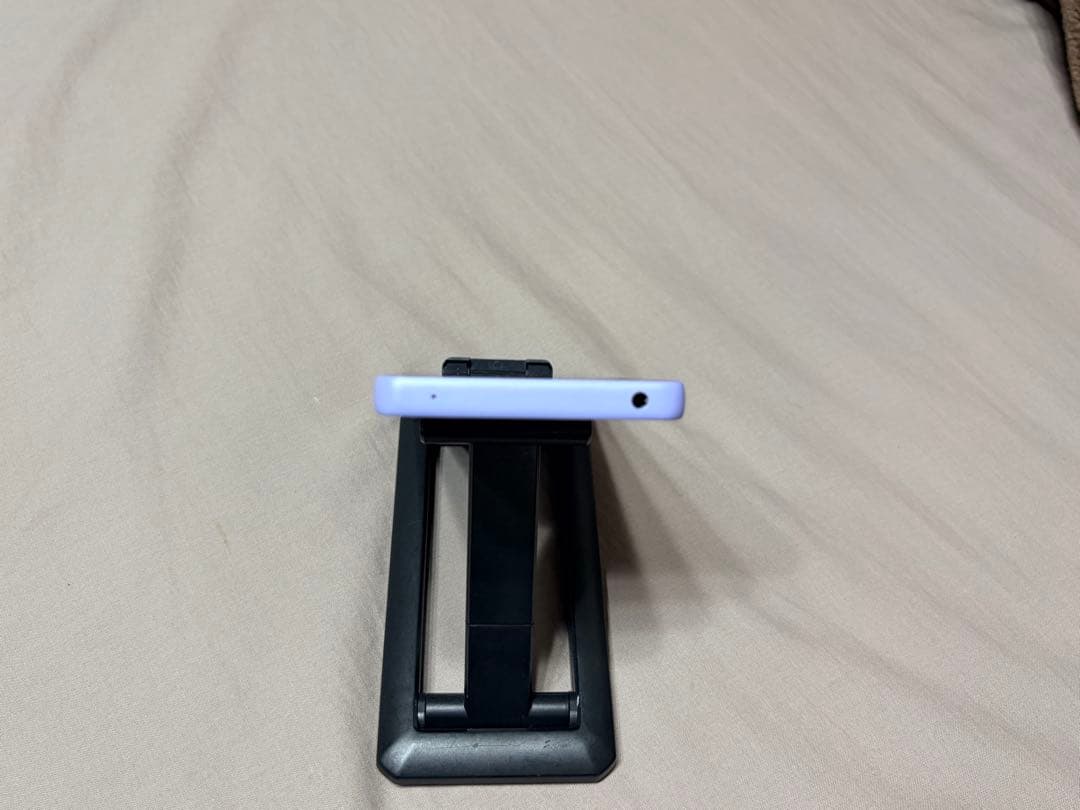 SONY Xperia パープル トリプルカメラ