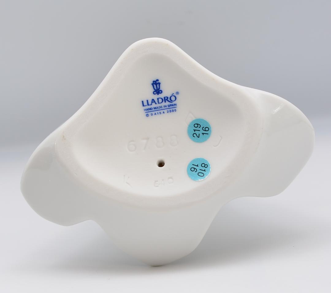 天使の願い　＃6788　★リヤドロ　スペイン　ポーセリン　光沢仕上　絶版　箱付き