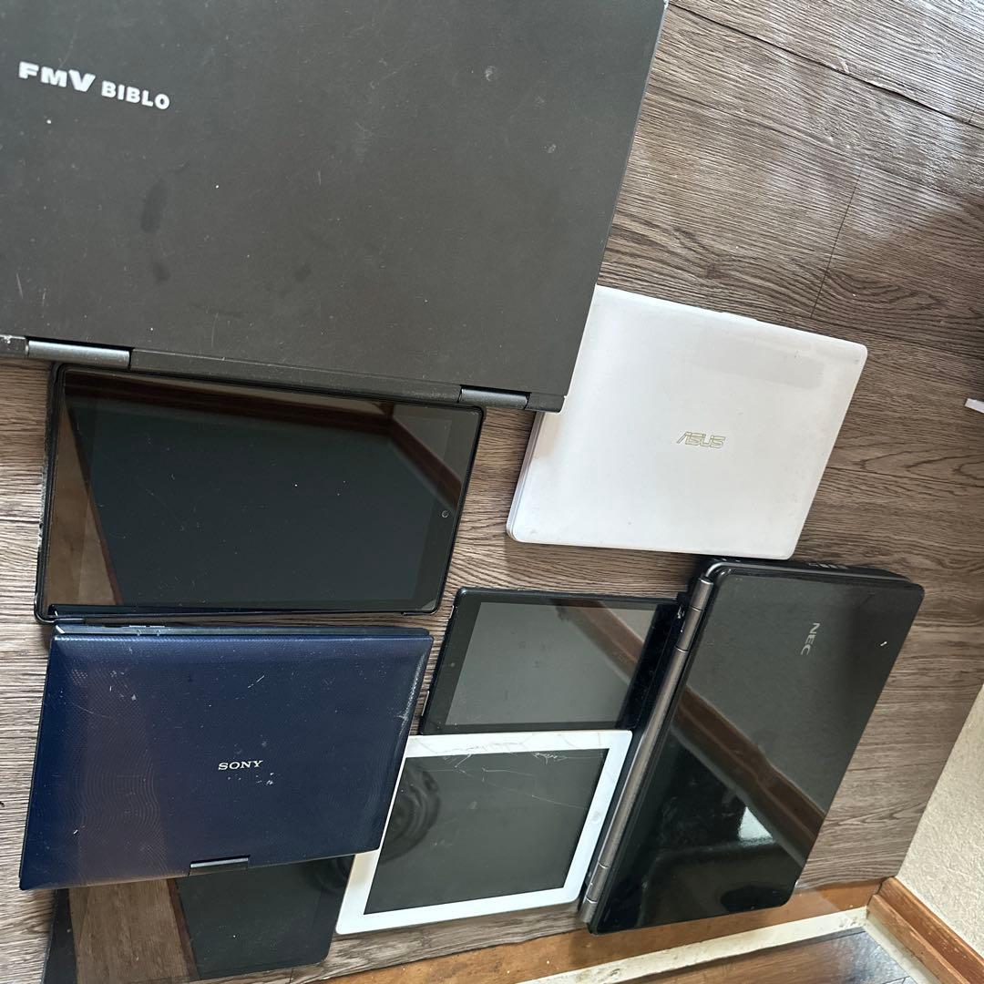 複数のノートPC、FMV BIBLO、SONY、ASUS