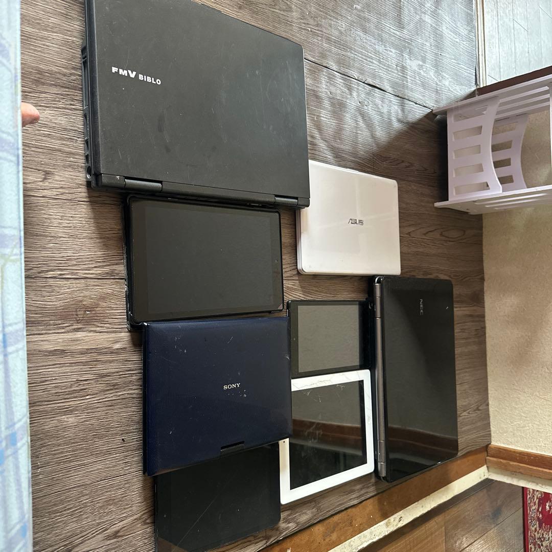 複数のノートPC、FMV BIBLO、SONY、ASUS