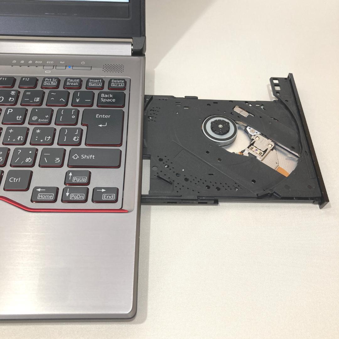 初心者向✨快速i5・DVD✨シルバー✨すぐ使えるノートパソコン◇T519-1