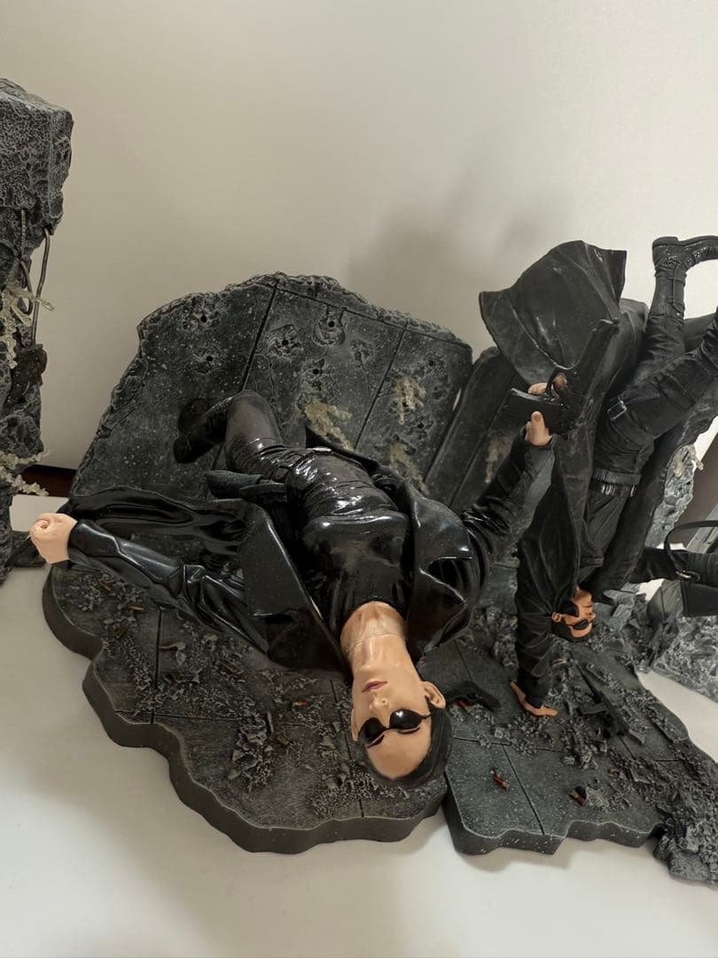 MATRIX マトリックス　フィギュア　ネオ、トリニティー　2体セット