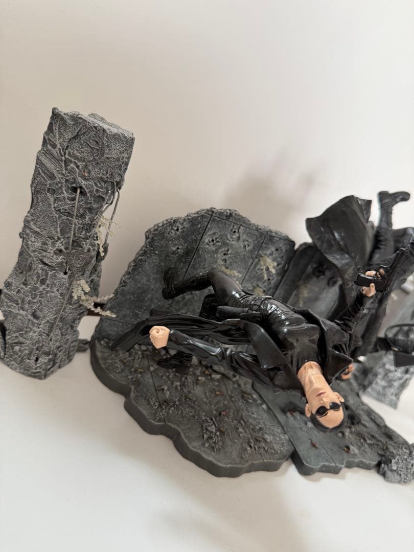 MATRIX マトリックス　フィギュア　ネオ、トリニティー　2体セット