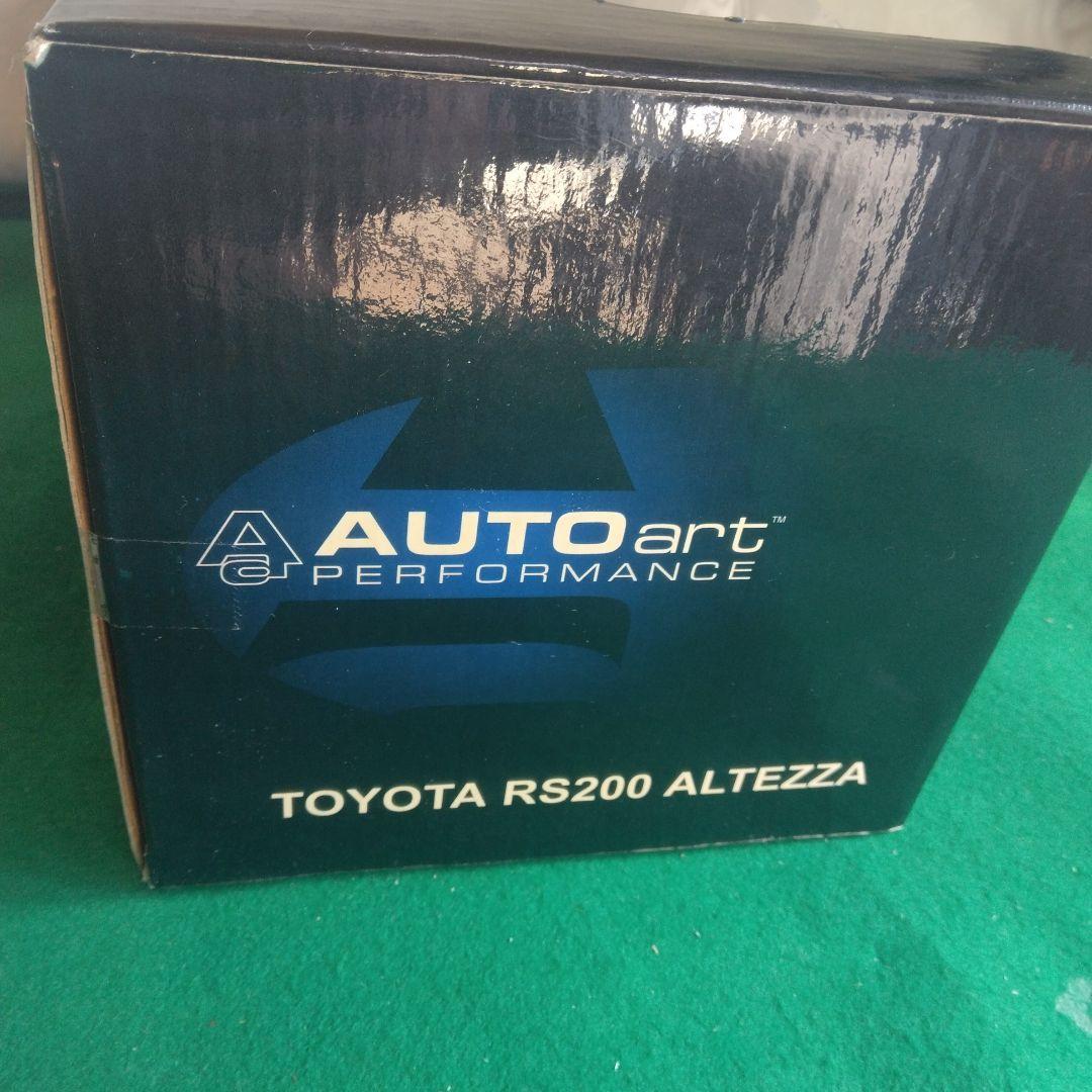 AUTOart 1/18 スケール ホワイト ミニカー　トヨタ　アルテッツァ