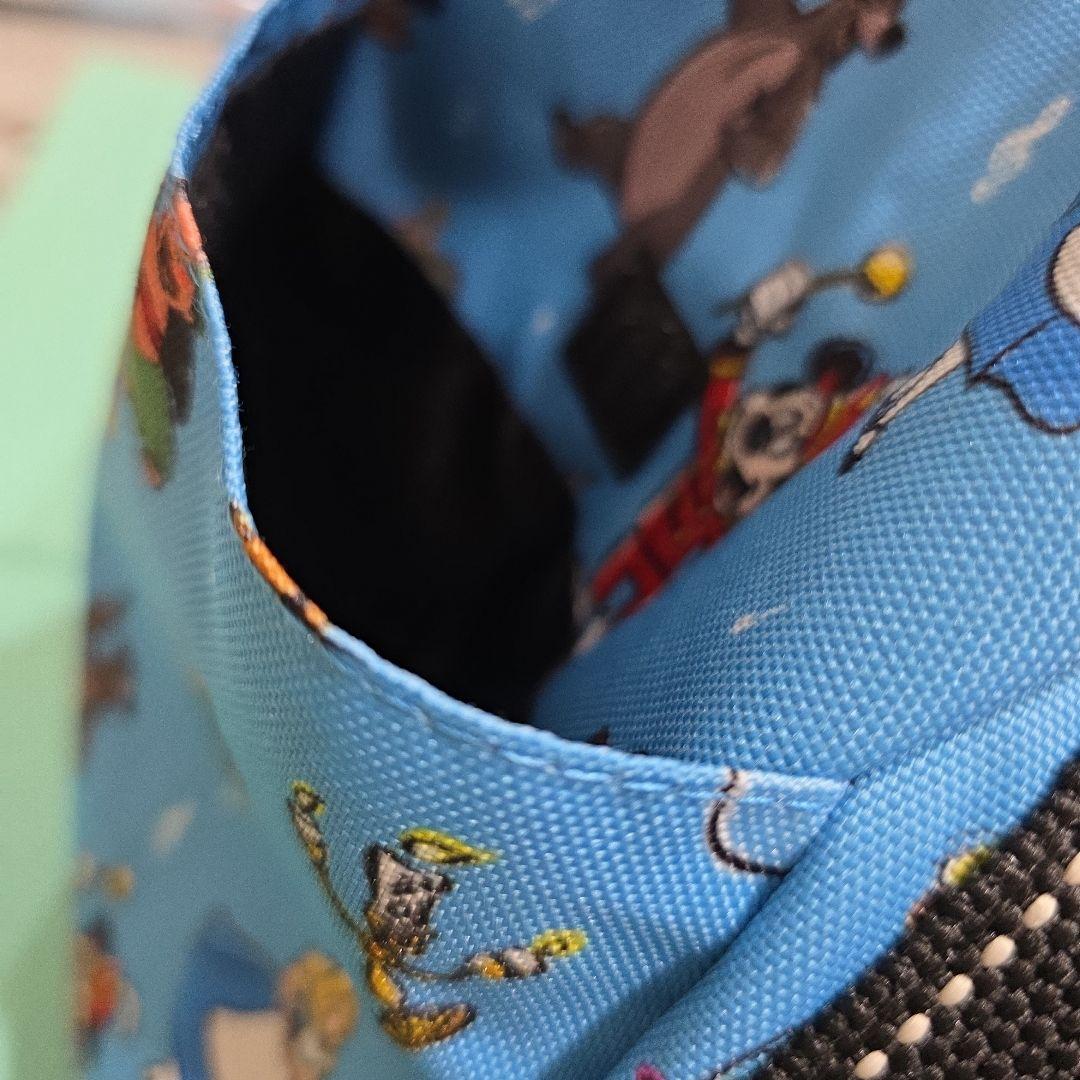 ディズニーバッグ　手提げバッグ大　縦36cm位　底板あり15cm×３0cm位