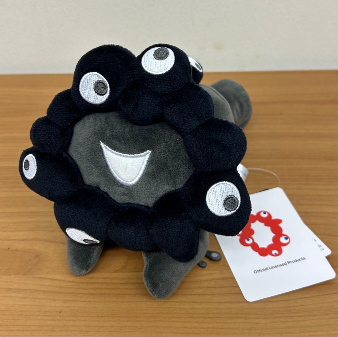【新品タグ付き】黒ミャクミャク 這い型 ぬいぐるみ S M L 3体セット
