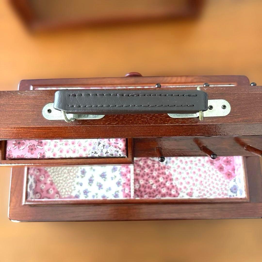 可愛い過ぎるソーイングボックス　裁縫箱　ヴィンテージ