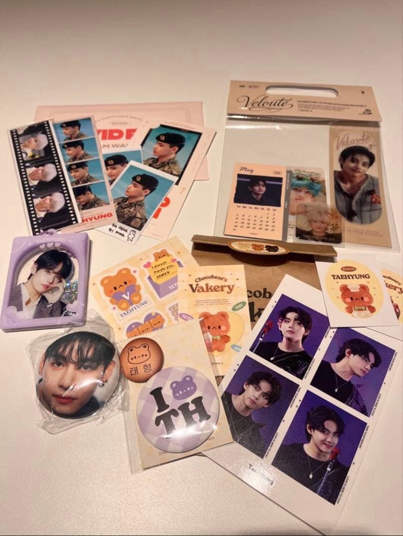 公式　BTS V アーティストメイド　テテ　ボストンバック　カプセルアルバム