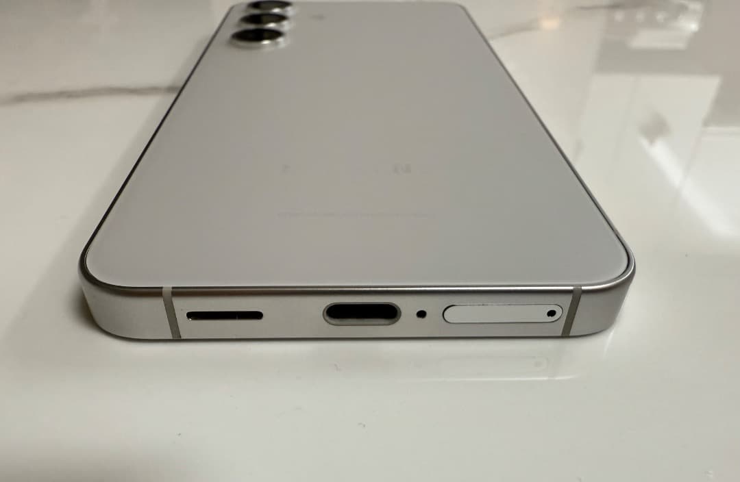 美品 Galaxy S24 グレー 256GB