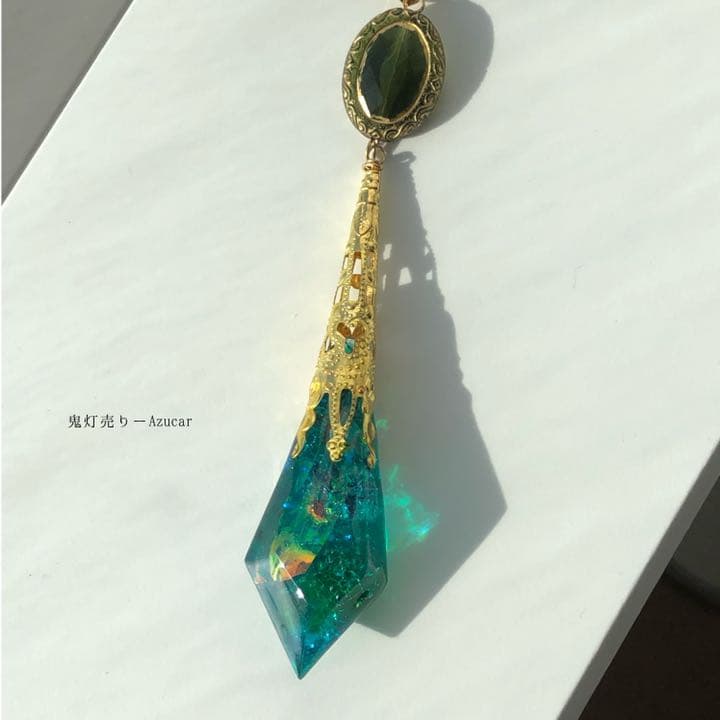 魔法使いのエメラルドの蓄光ペンデュラムネックレス★