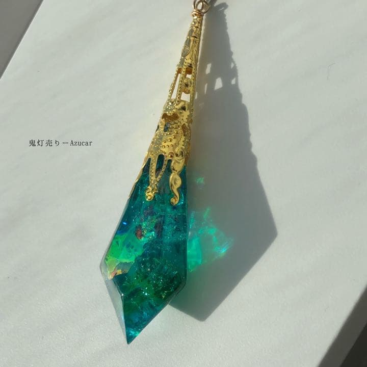 魔法使いのエメラルドの蓄光ペンデュラムネックレス★