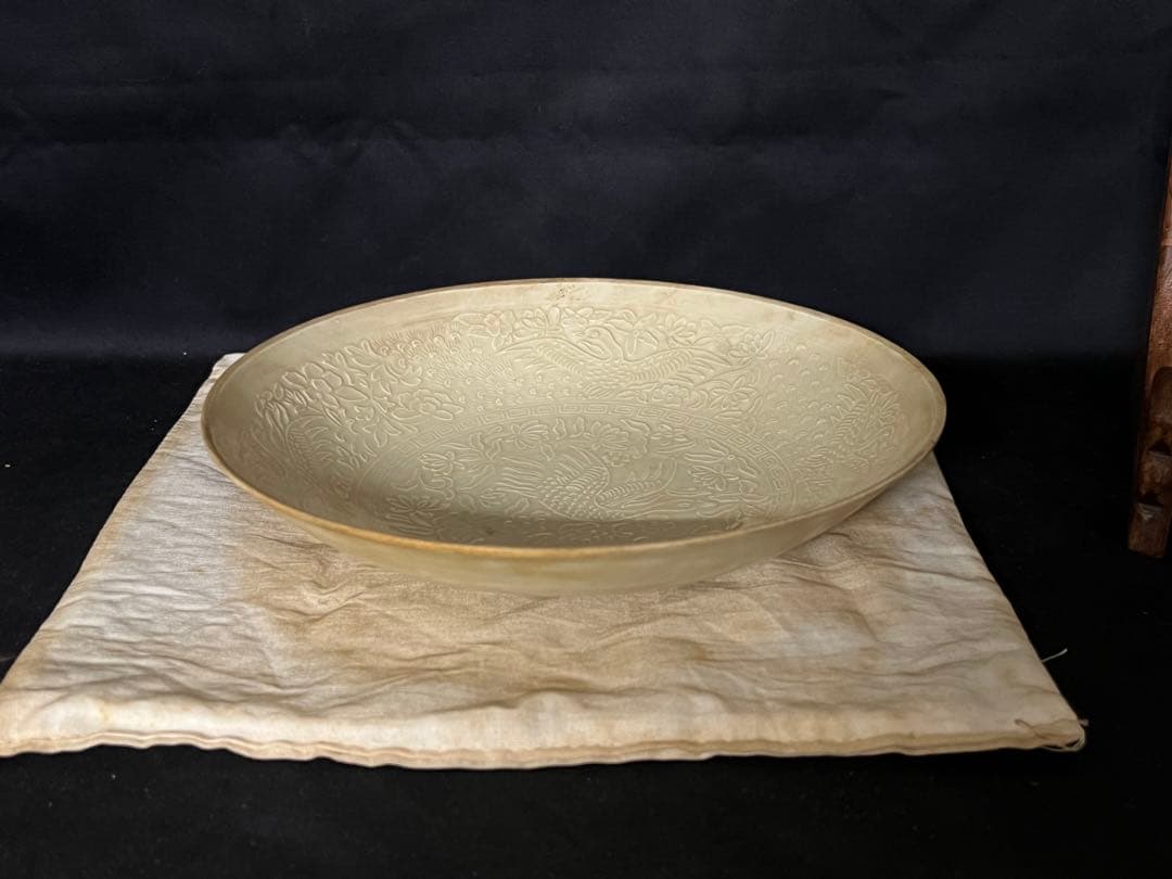 中国古美術　宋時代定窯白磁花卉•鶴紋皿；BL1-7