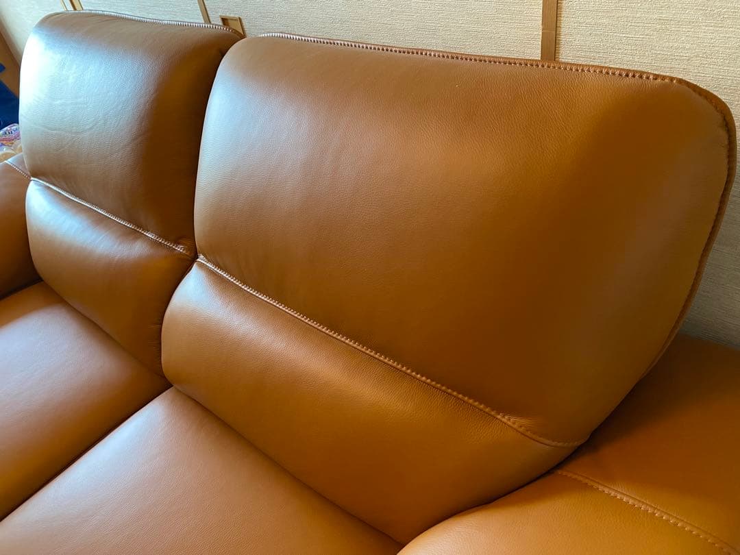 新品並　本革　2人掛けソファ　キャメル色