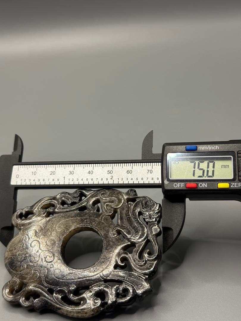 中国古美術.古蔵品 古和田玉佩.純手彫り観賞物 彫刻された獣のモチーフの石製