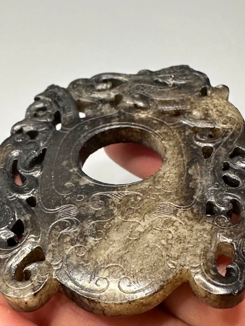 中国古美術.古蔵品 古和田玉佩.純手彫り観賞物 彫刻された獣のモチーフの石製