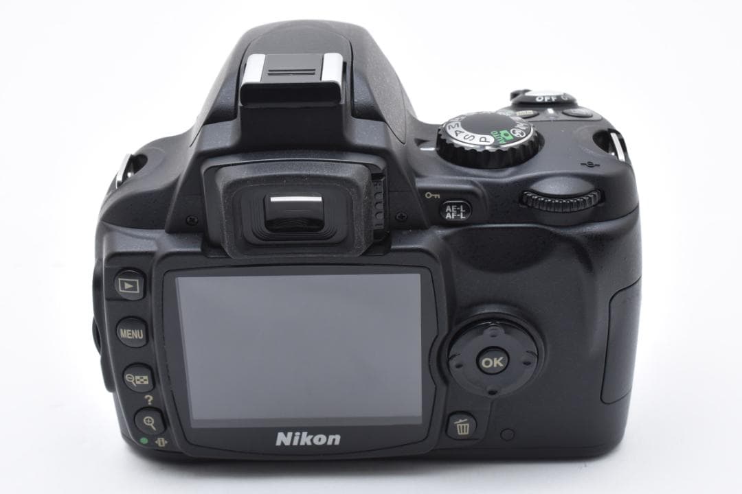 Nikon D40 デジタル一眼レフ ボディ 動作品 ショット数僅少4593回