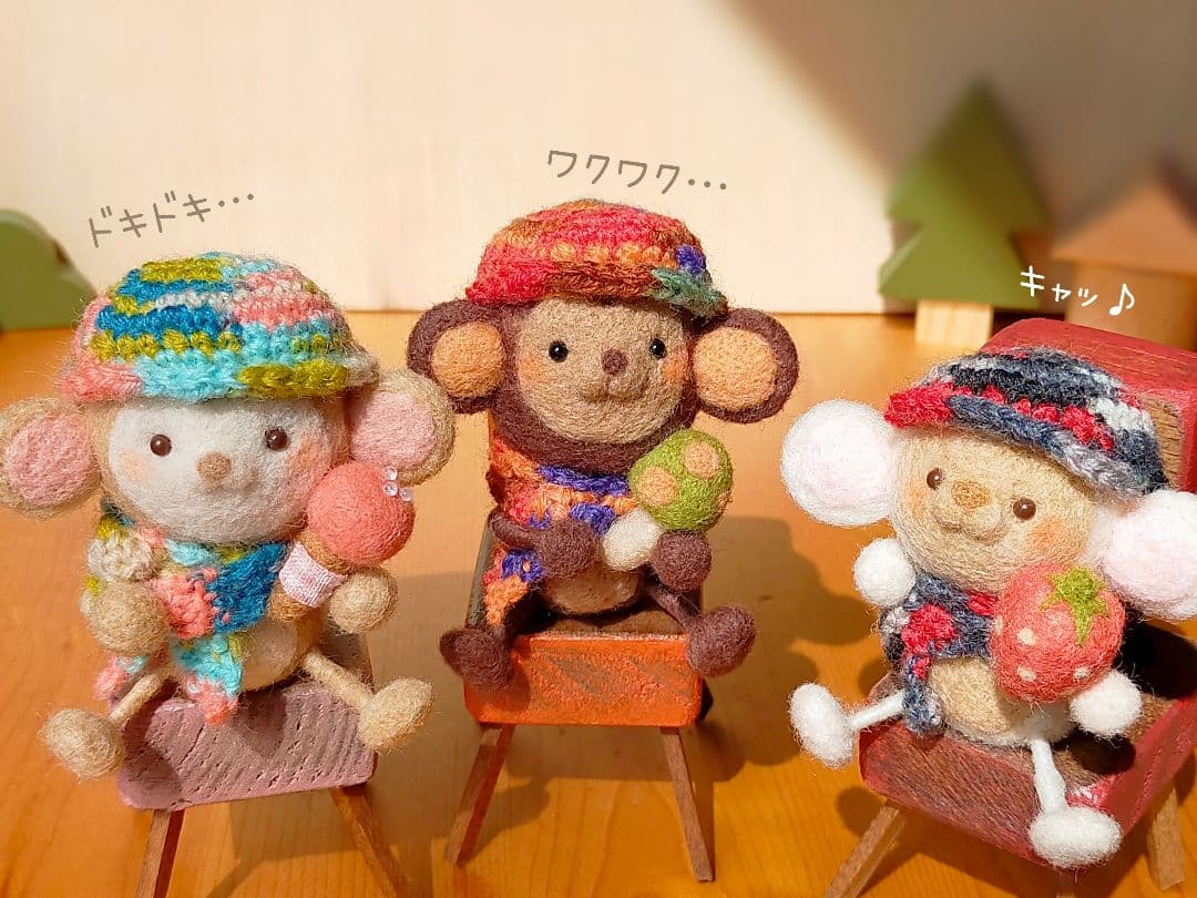 ✿羊毛フェルト✿ちっこいイスとおさるさん✿アイス✿ピンク✿