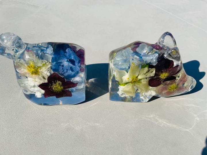 お花のブックスタンド　ブタさん　クリスマスローズ