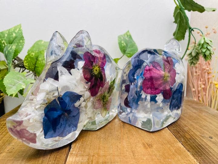 お花のブックスタンド　ブタさん　クリスマスローズ