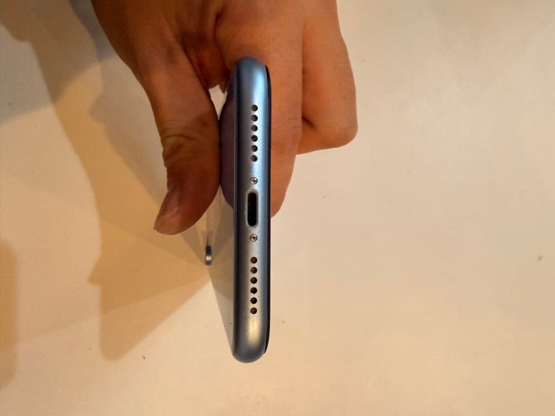 Apple iPhone XR 128GB ブルー　美品　SIMフリー