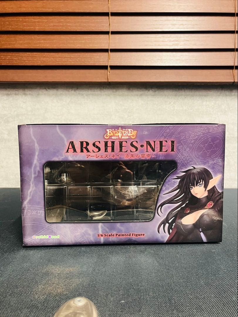 BASTARD(バスタード) アーシェス・ネイ -漆黒の雷帝- 1/6フィギュア