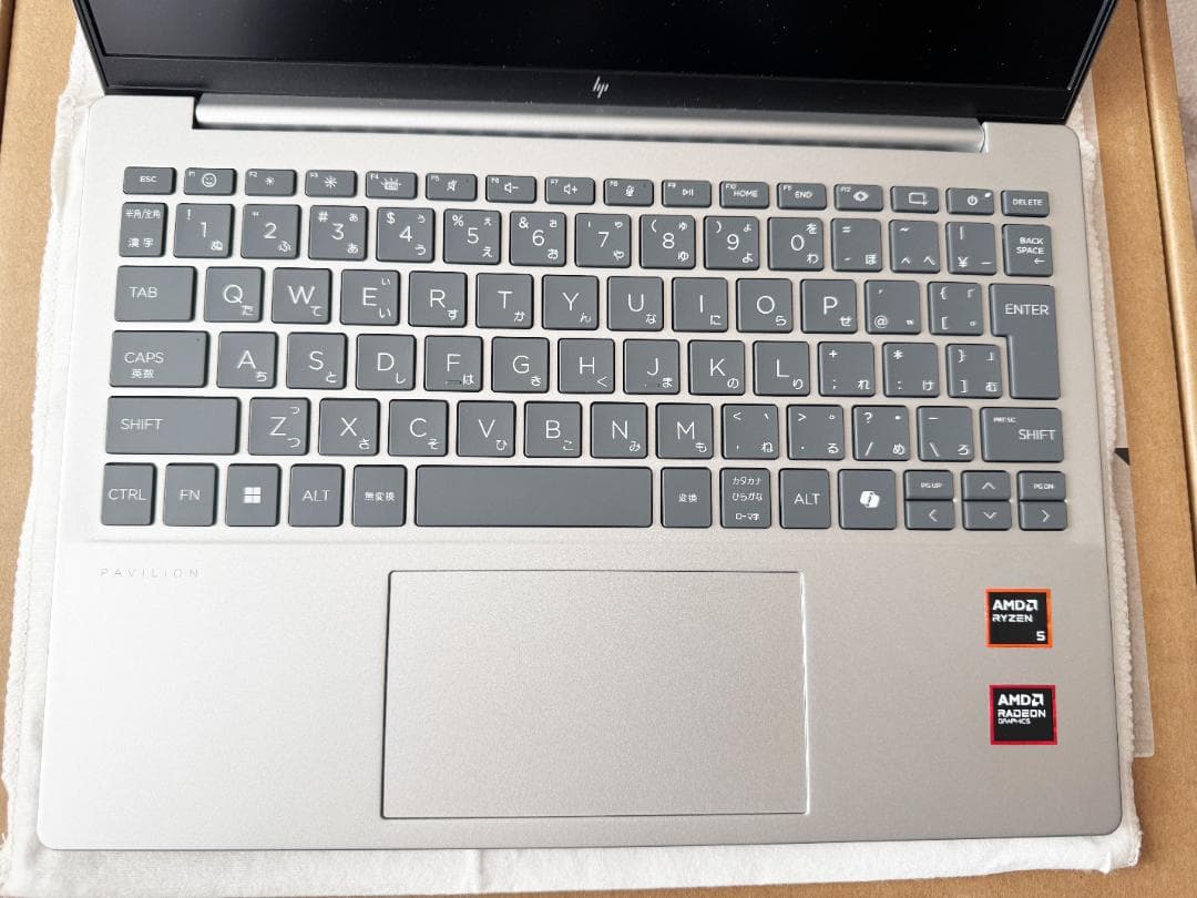 HP ノートパソコン Pavilion Aero 13-b