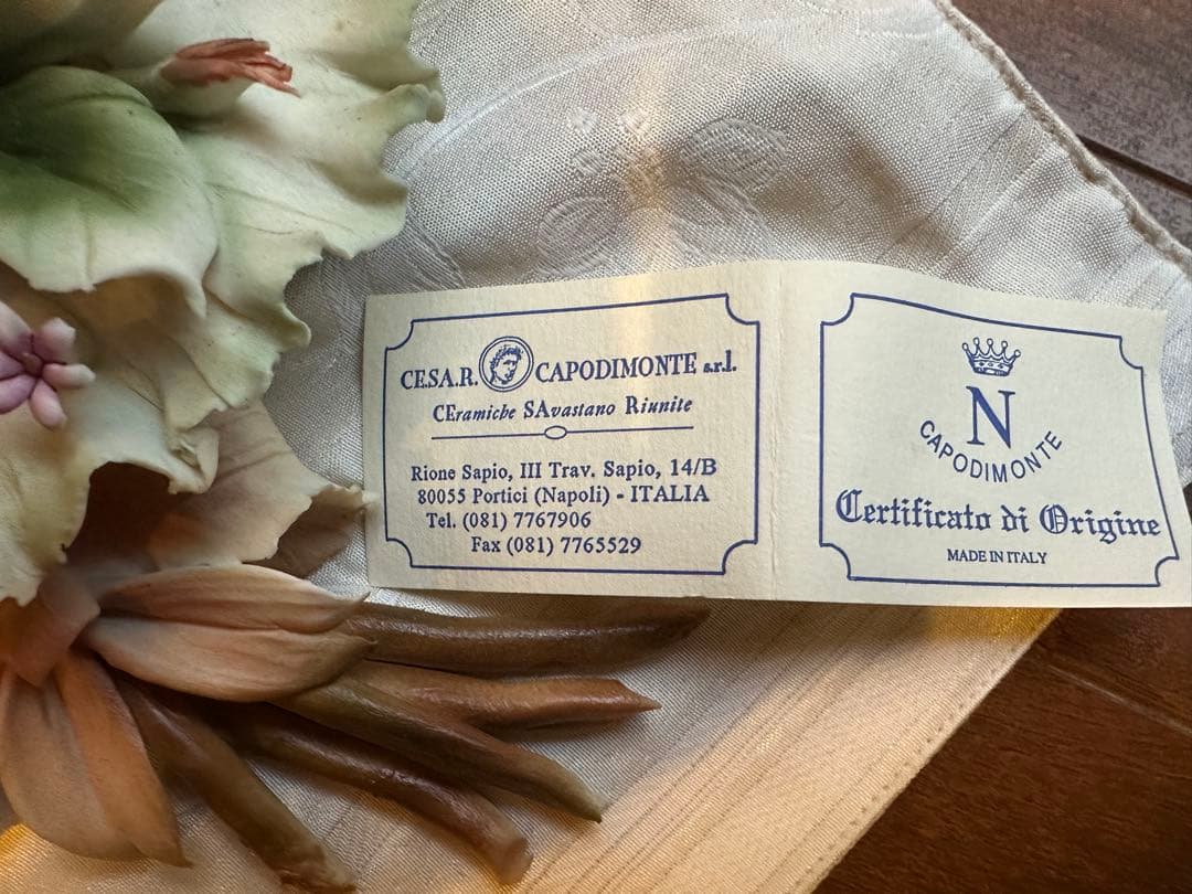 CAPODIMONTE焼き　陶器花束 証明書付き