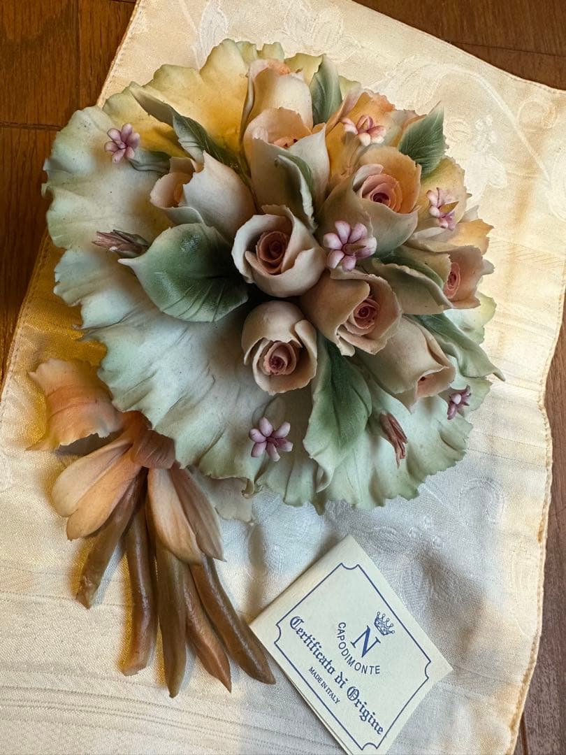 CAPODIMONTE焼き　陶器花束 証明書付き