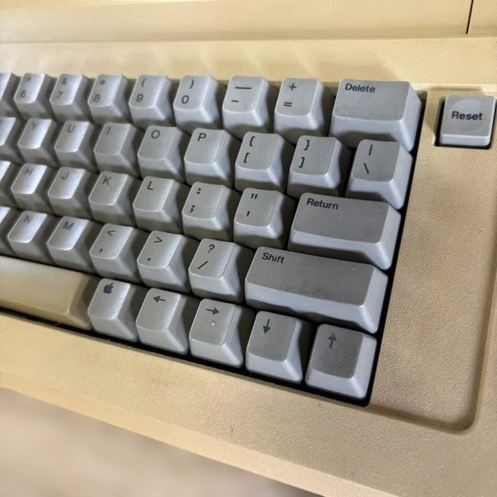 ★本体動作確認★　　AppleIIe アップル２E　 Disk２付属