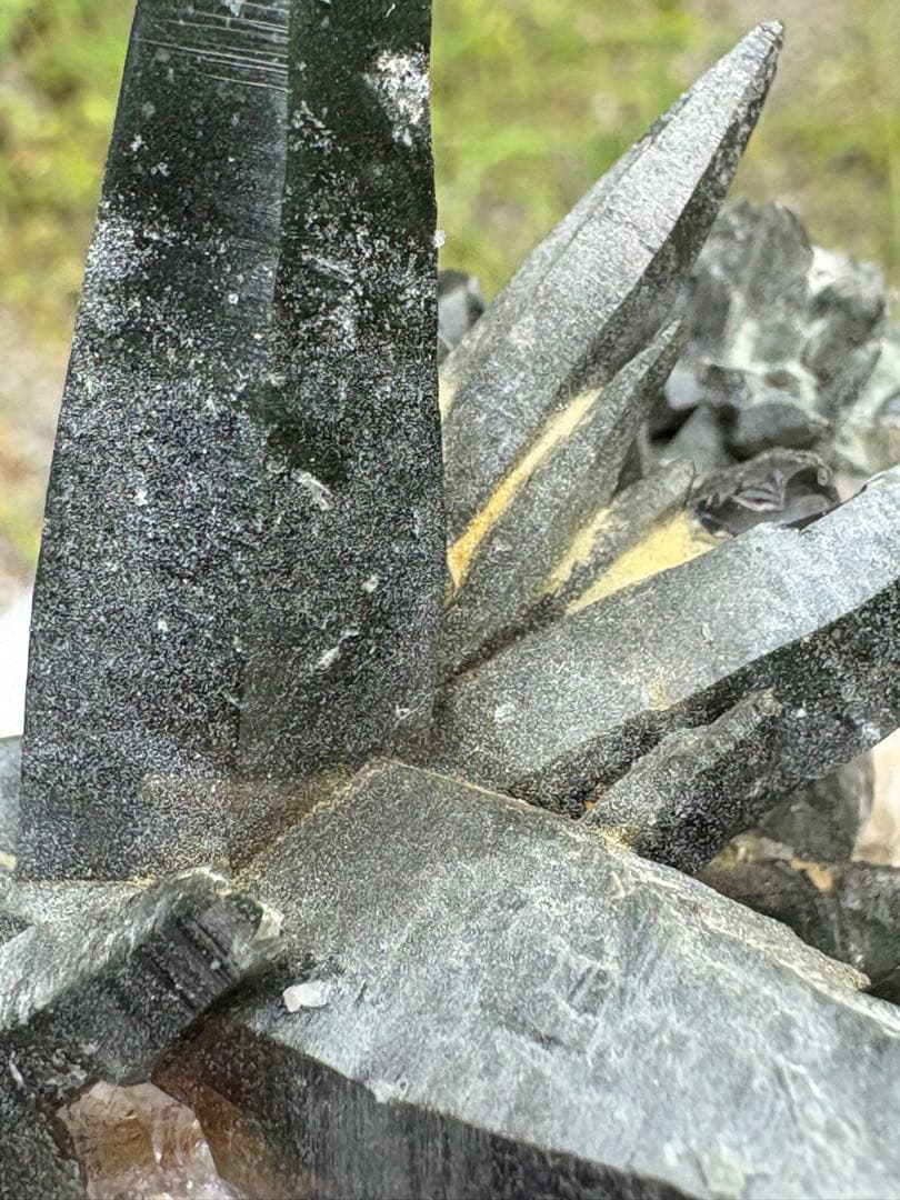 【匿名は発送】ガネッシュヒマール産 クローライト内包水晶