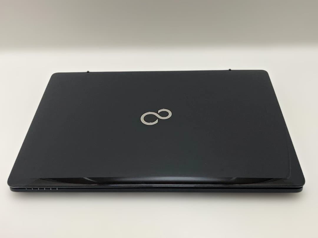 富士通ノートパソコン Ryzen3/8GB/新品SSD/Windows11