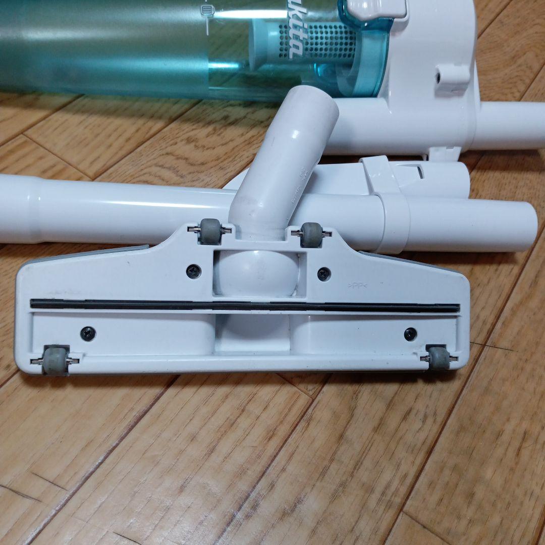 マキタ18V充電式クリーナCL−181FD純正バッテリ、急速充電器、サイクロン付