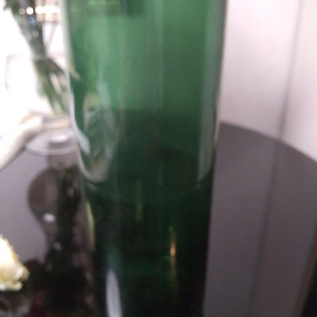 BoConcept　グリーンガラス製円筒形花瓶