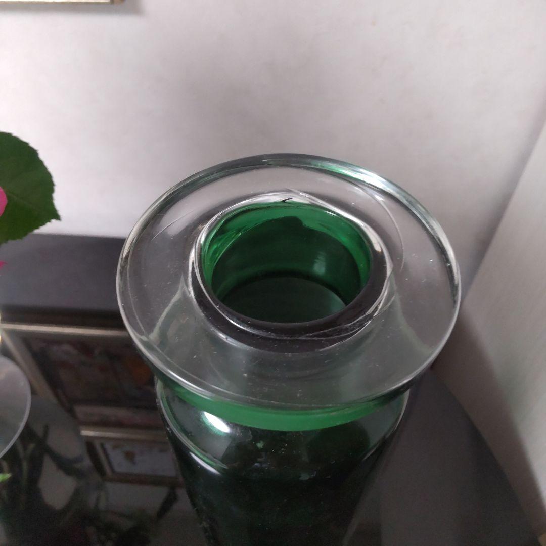 BoConcept　グリーンガラス製円筒形花瓶