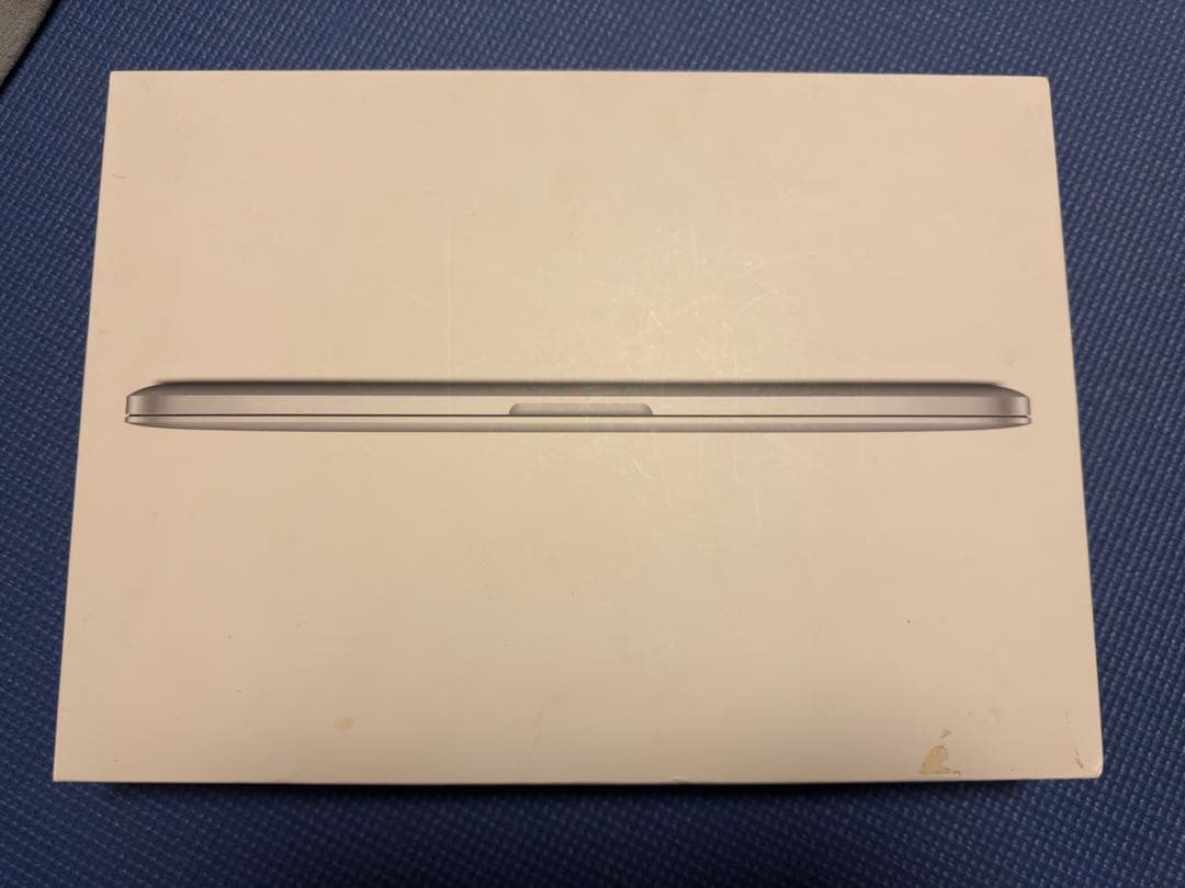 Apple MacBook Proシルバー MGX72J/A