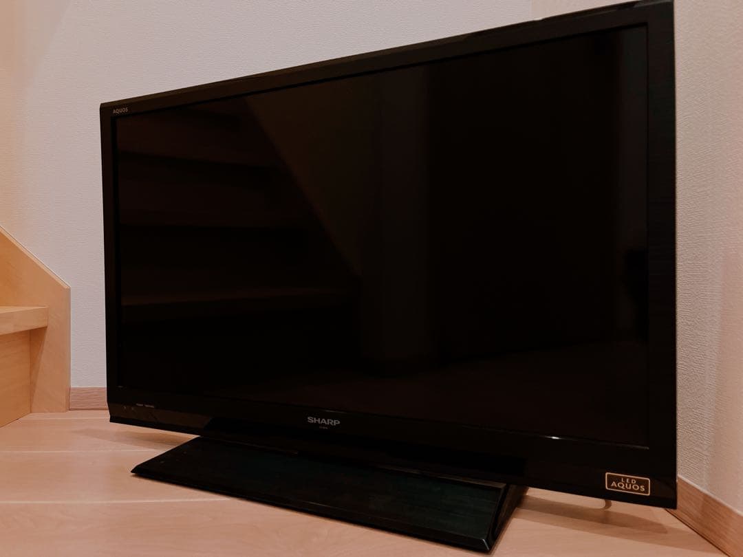SHARP 32型テレビAQUOS (LC-32H9) 中古品
