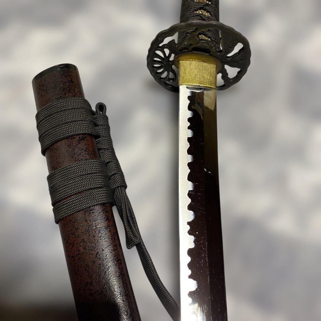 割安模造大刀 黒柄 松葉透し丸鍔 焦茶梨地鞘