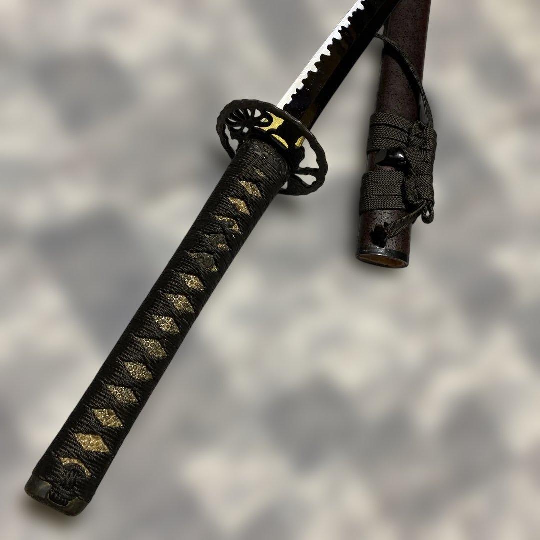 割安模造大刀 黒柄 松葉透し丸鍔 焦茶梨地鞘