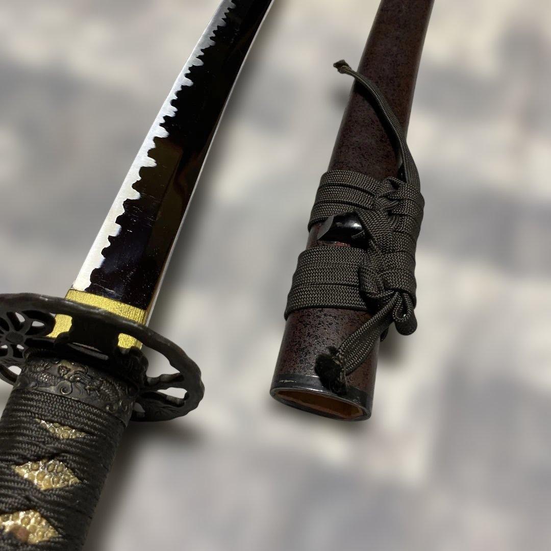 割安模造大刀 黒柄 松葉透し丸鍔 焦茶梨地鞘