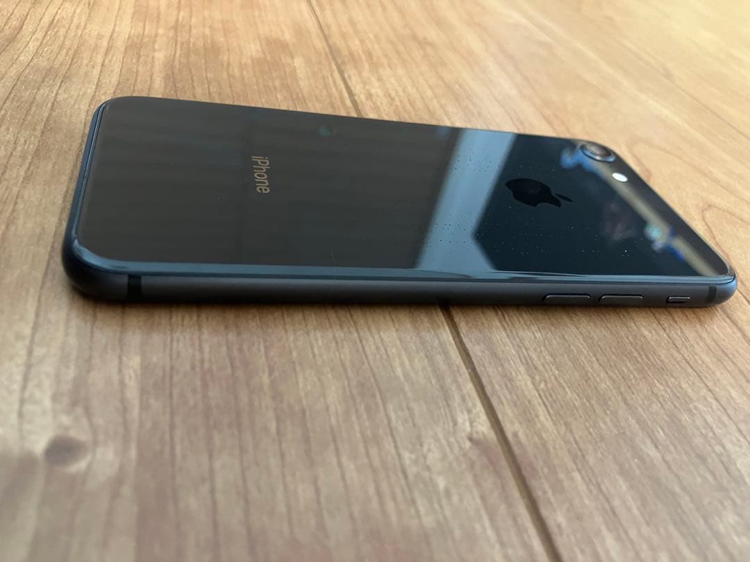 山*泰様 Apple iPhone8 ブラック美品