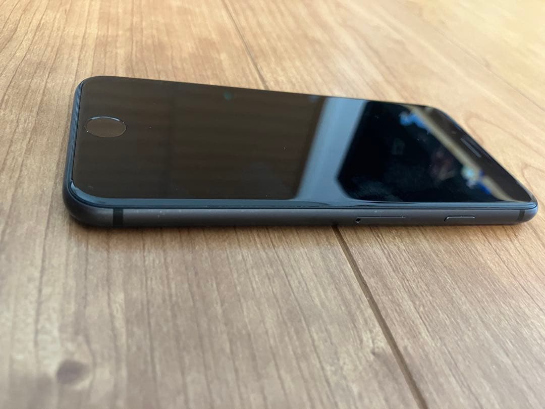 山*泰様 Apple iPhone8 ブラック美品