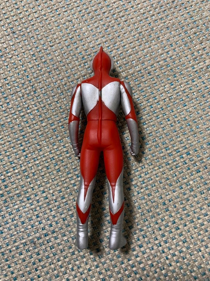ウルトラマン フィギュア 赤銀