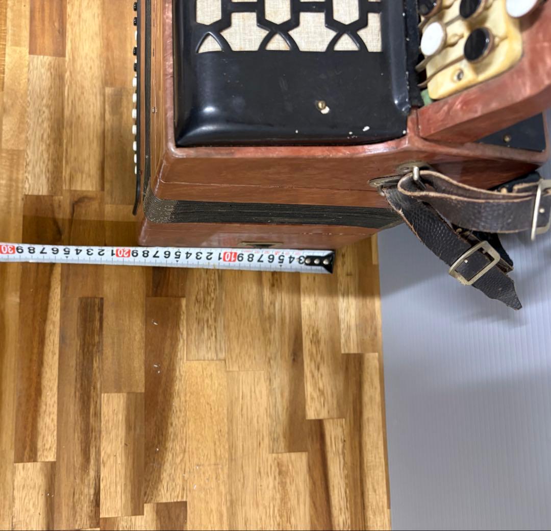 バヤン　ロシア　アコーディオン　アンティーク