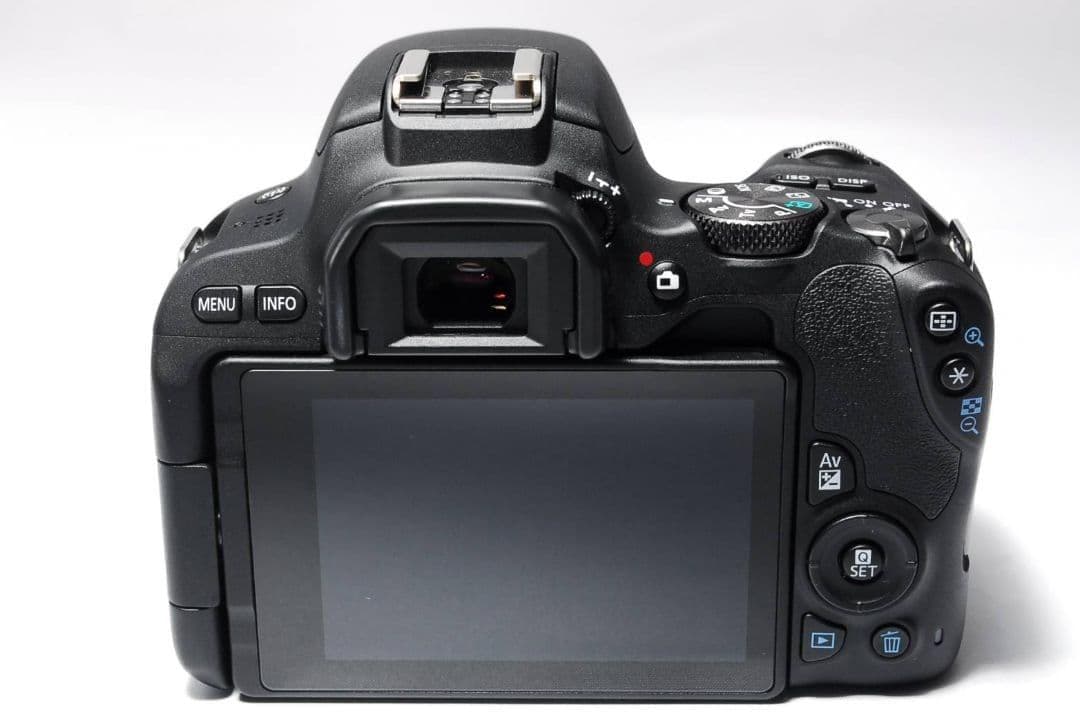 ♥スマホ転送OK♥Canon Kiss X9♥ 高画質＆軽量 高性能レンズ付