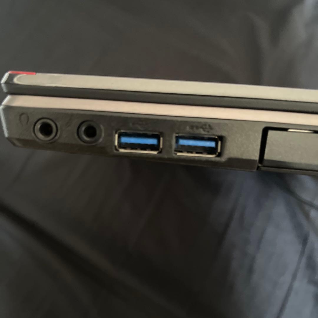 富士通製ノートパソコン「LIFEBOOK E736/P」